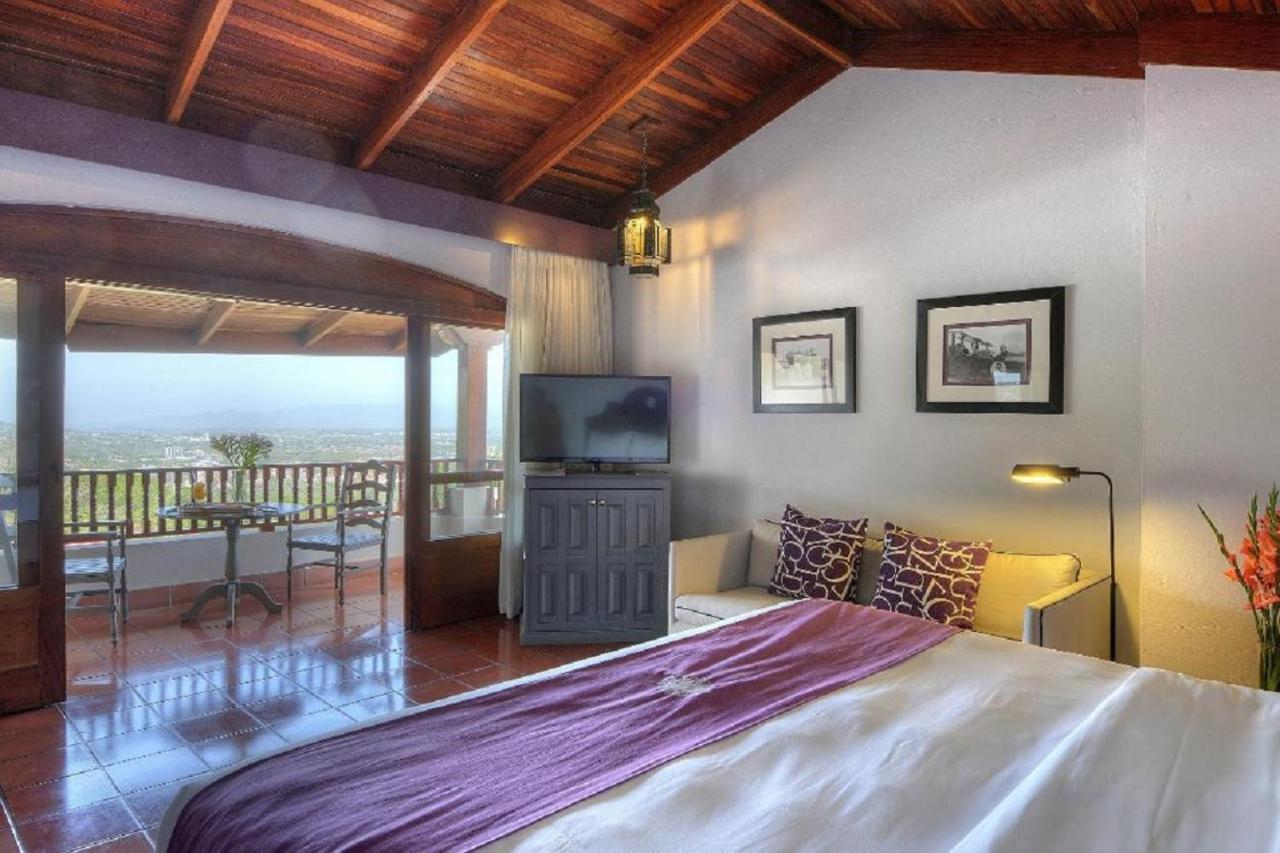 Alta Las Palomas Hotel Сан Хосе Екстериор снимка
