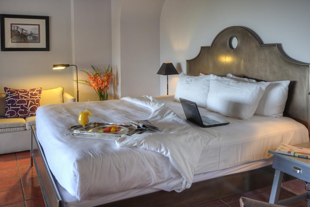 Alta Las Palomas Hotel Сан Хосе Екстериор снимка