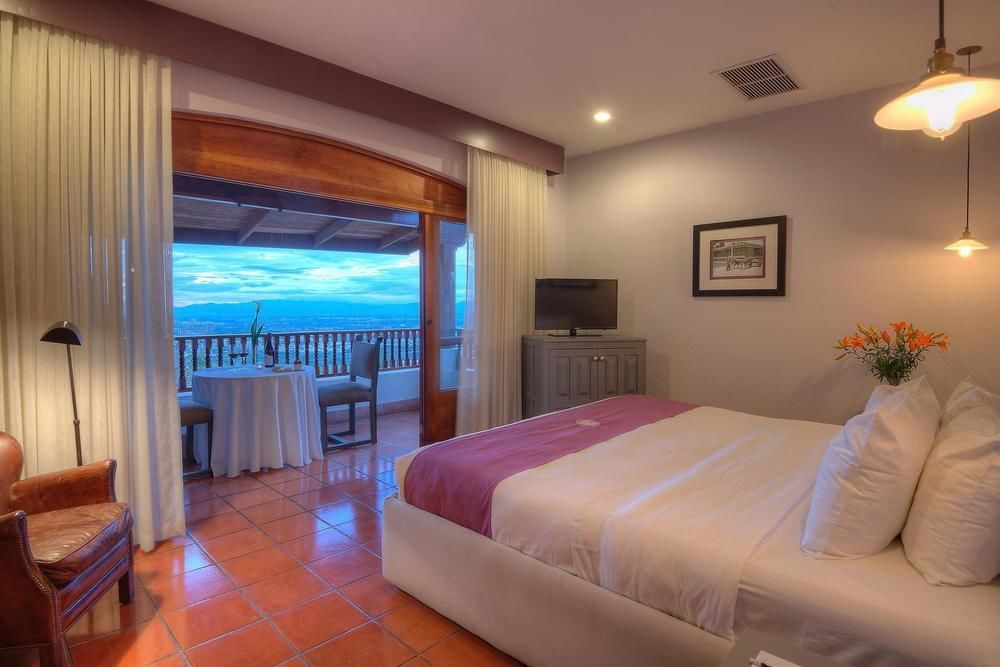 Alta Las Palomas Hotel Сан Хосе Екстериор снимка